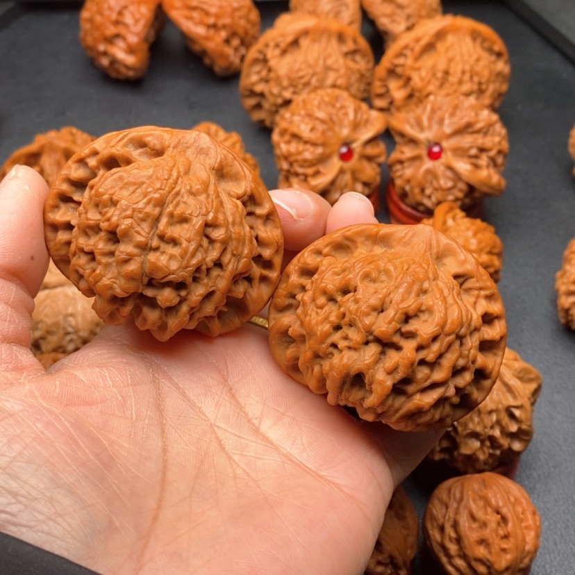 【闪购商品】文玩核桃把件51官帽