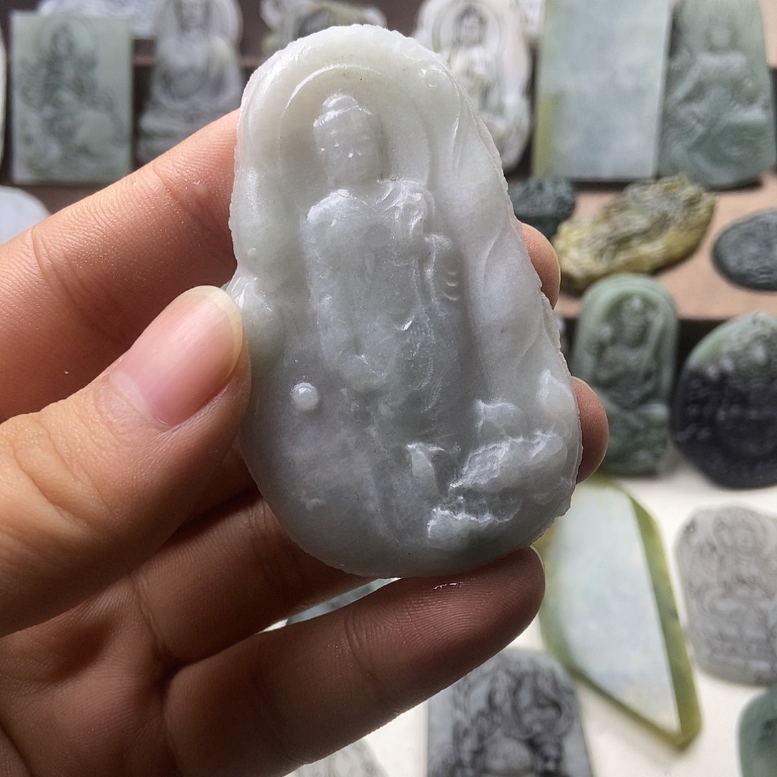 定制翡翠未镶嵌翡翠