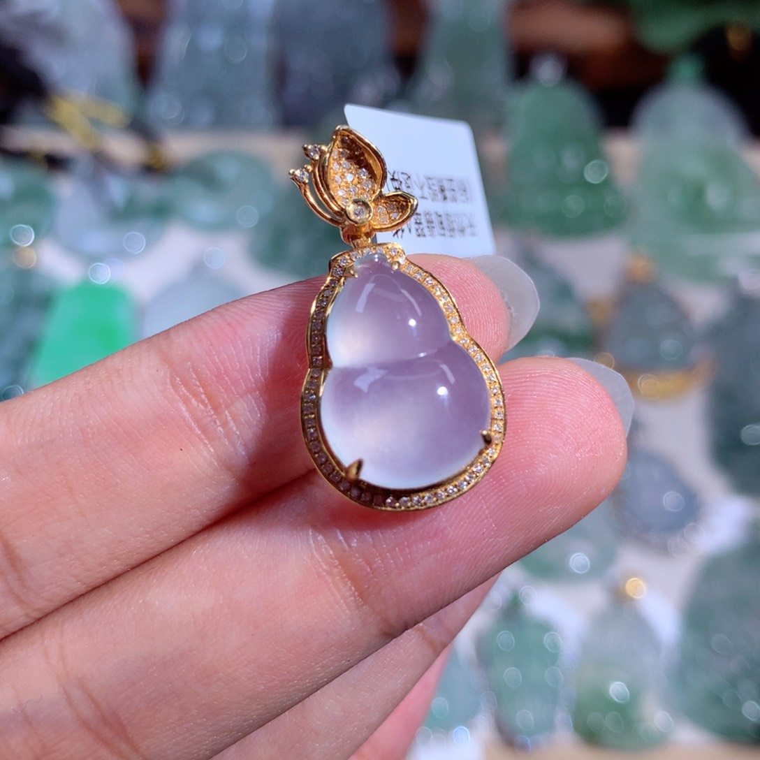 翡翠颈饰18K金镶嵌葫芦