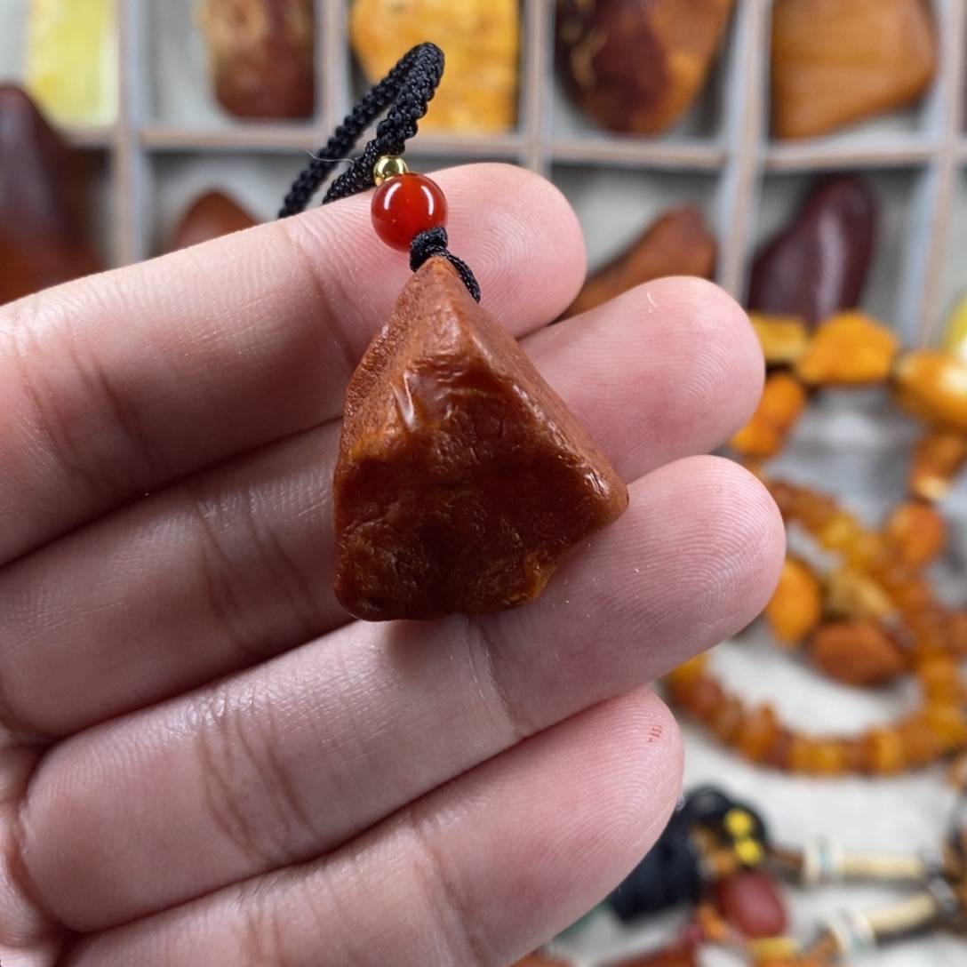 琥珀未镶嵌珠宝奇石