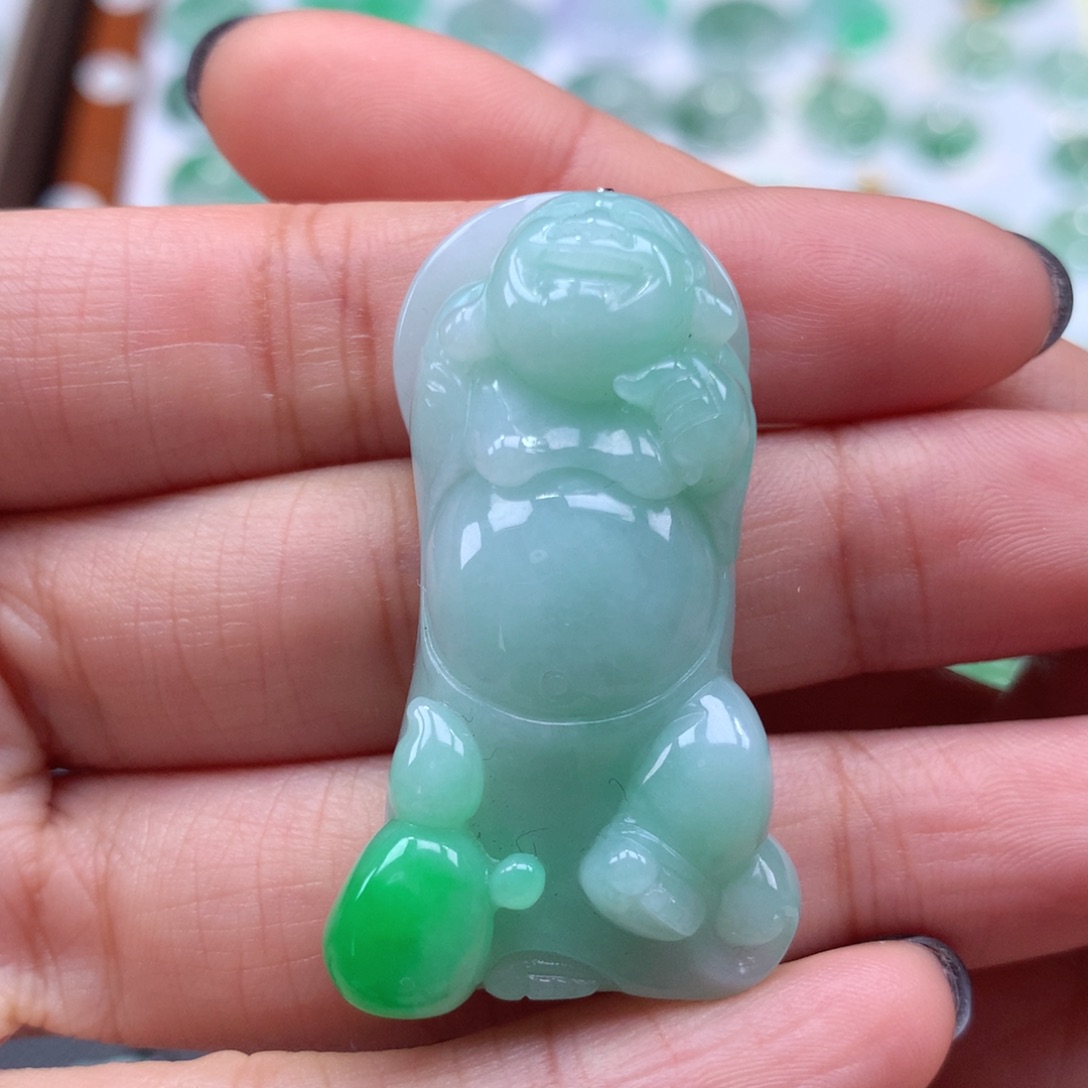 翡翠吊坠(不含链)未镶嵌站佛