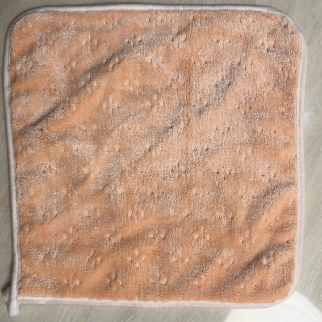 双层珊瑚绒暖绒方巾