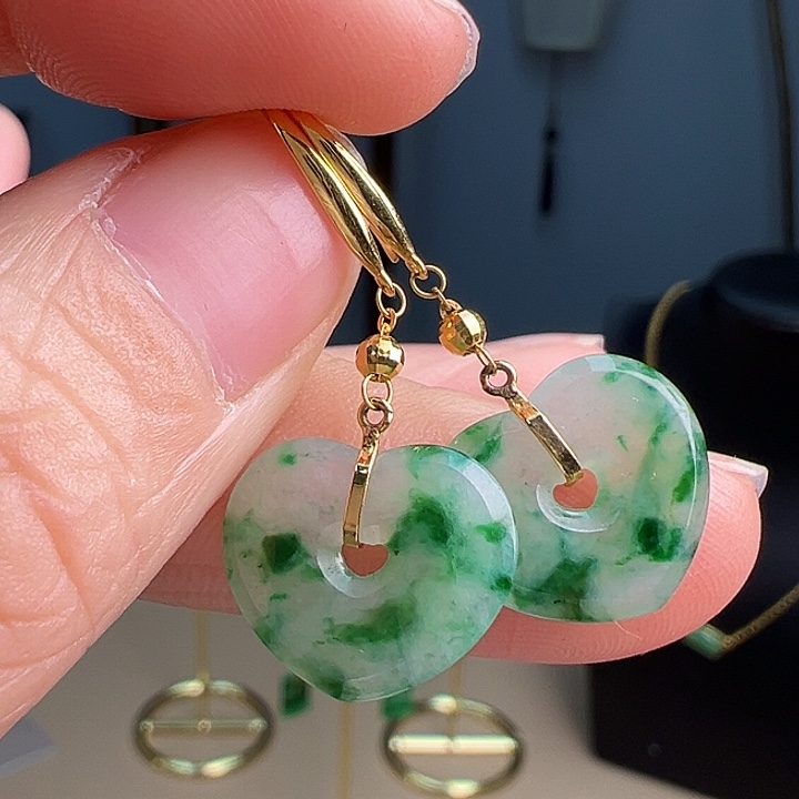 翡翠耳饰18K金镶嵌耳饰