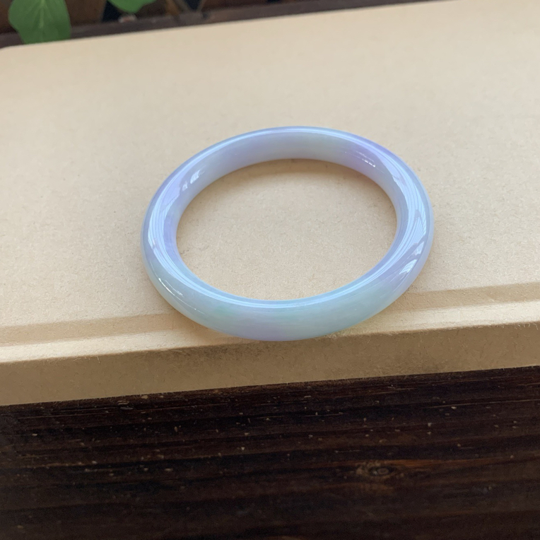 高糯化春彩圆条手镯，特价1480圈口53-8.6-8.5，天然翡翠缅A小纹