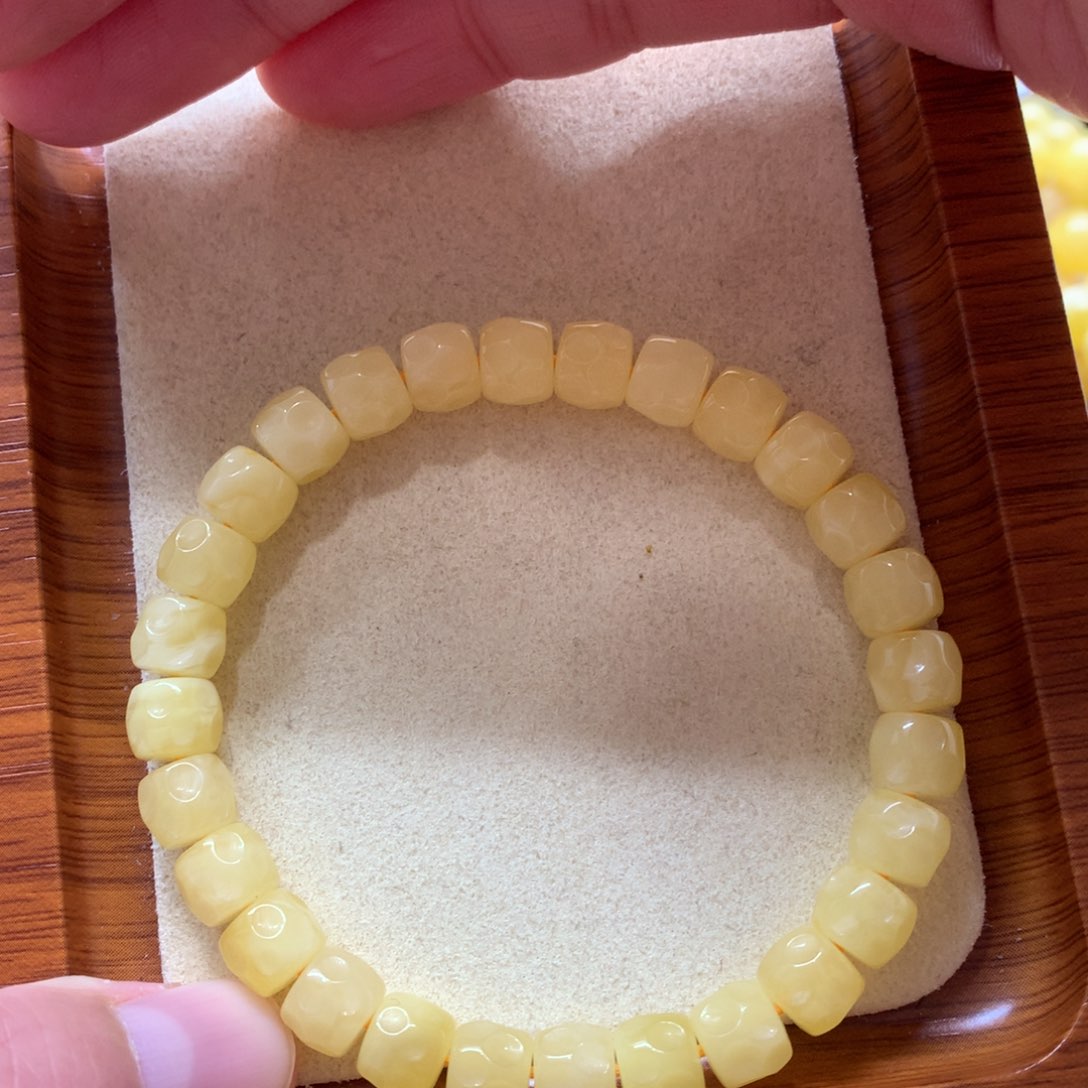 蜜蜡手链未镶嵌蜜蜡