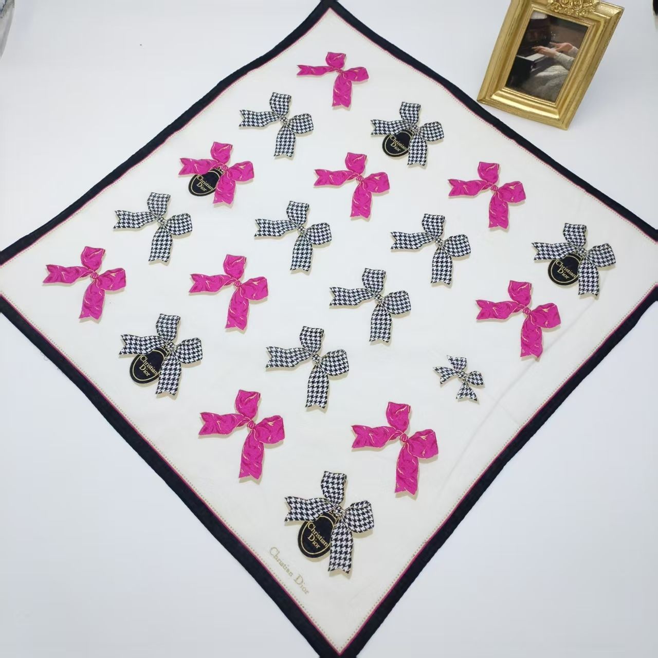 95新 DIOR/迪奥 海囤/迪奥/丝巾/yy11450