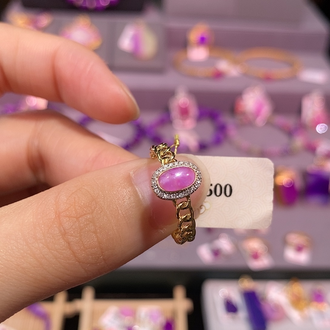苏纪石（舒俱来）18K金镶嵌戒指