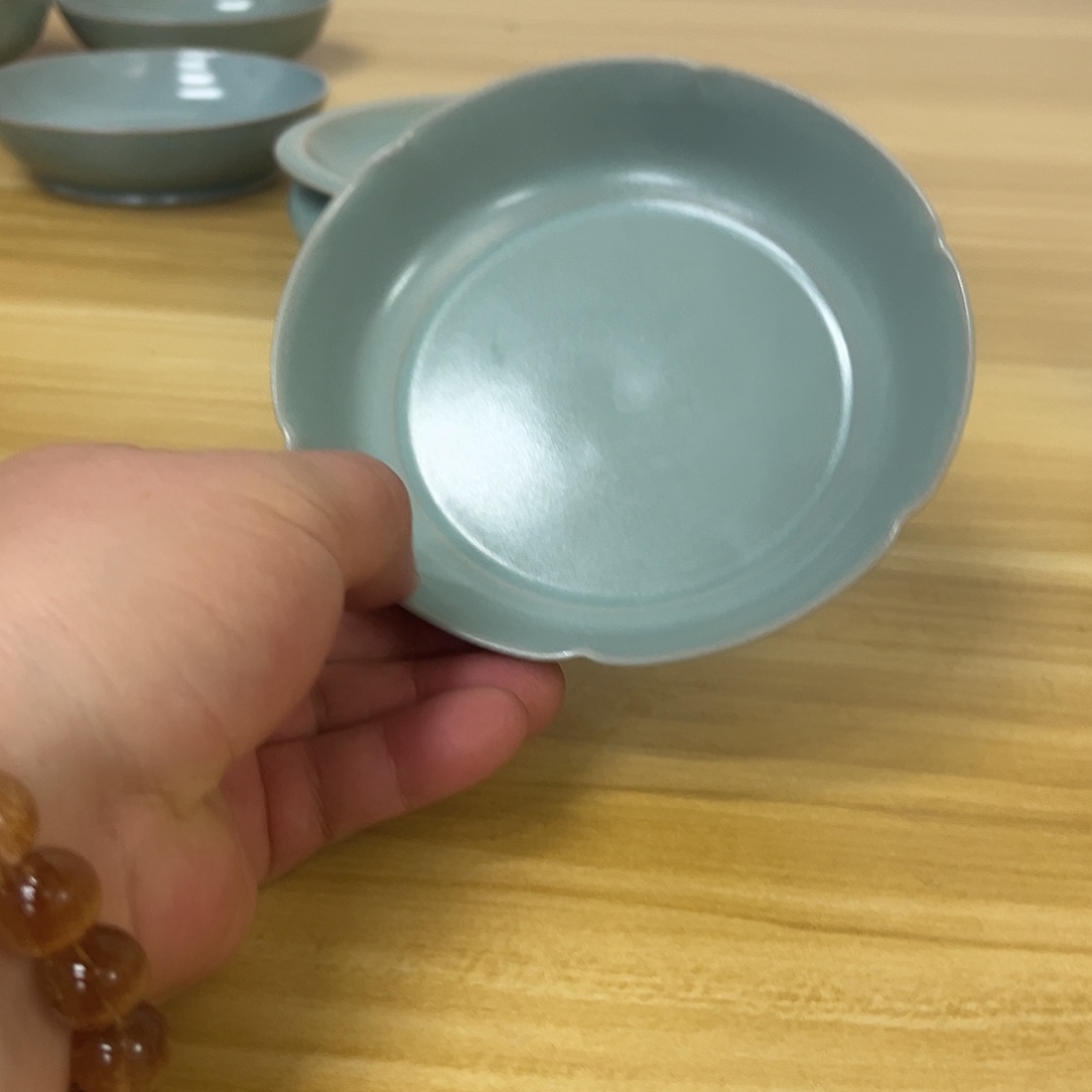 爱****盘瓷仿古釉葵口盘一级