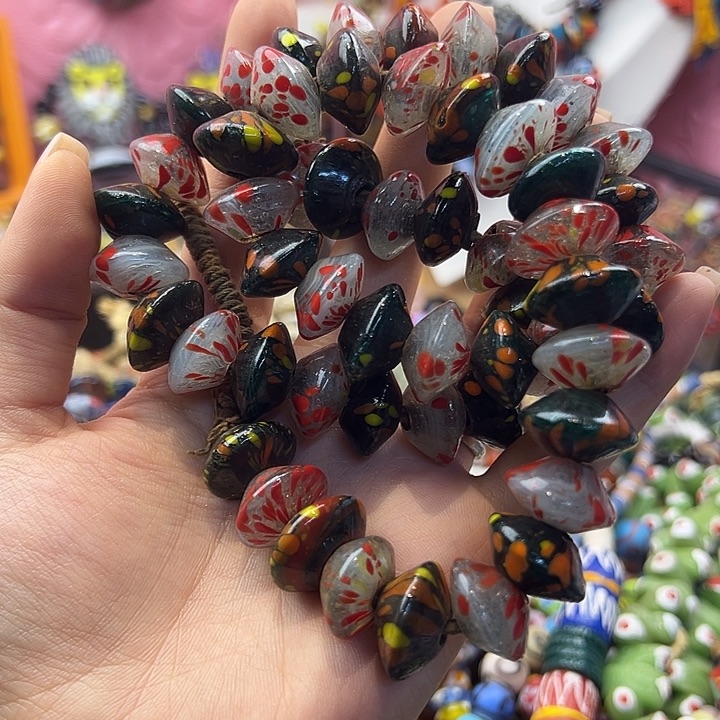 颈饰琉璃尼泊尔琉璃