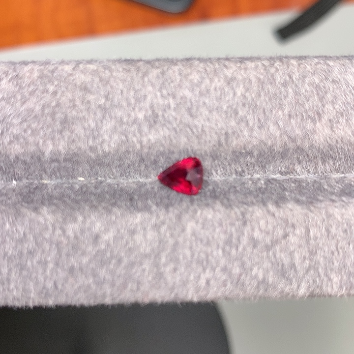 红宝石裸石未镶嵌无烧鸽血红红宝石1克拉未镶嵌