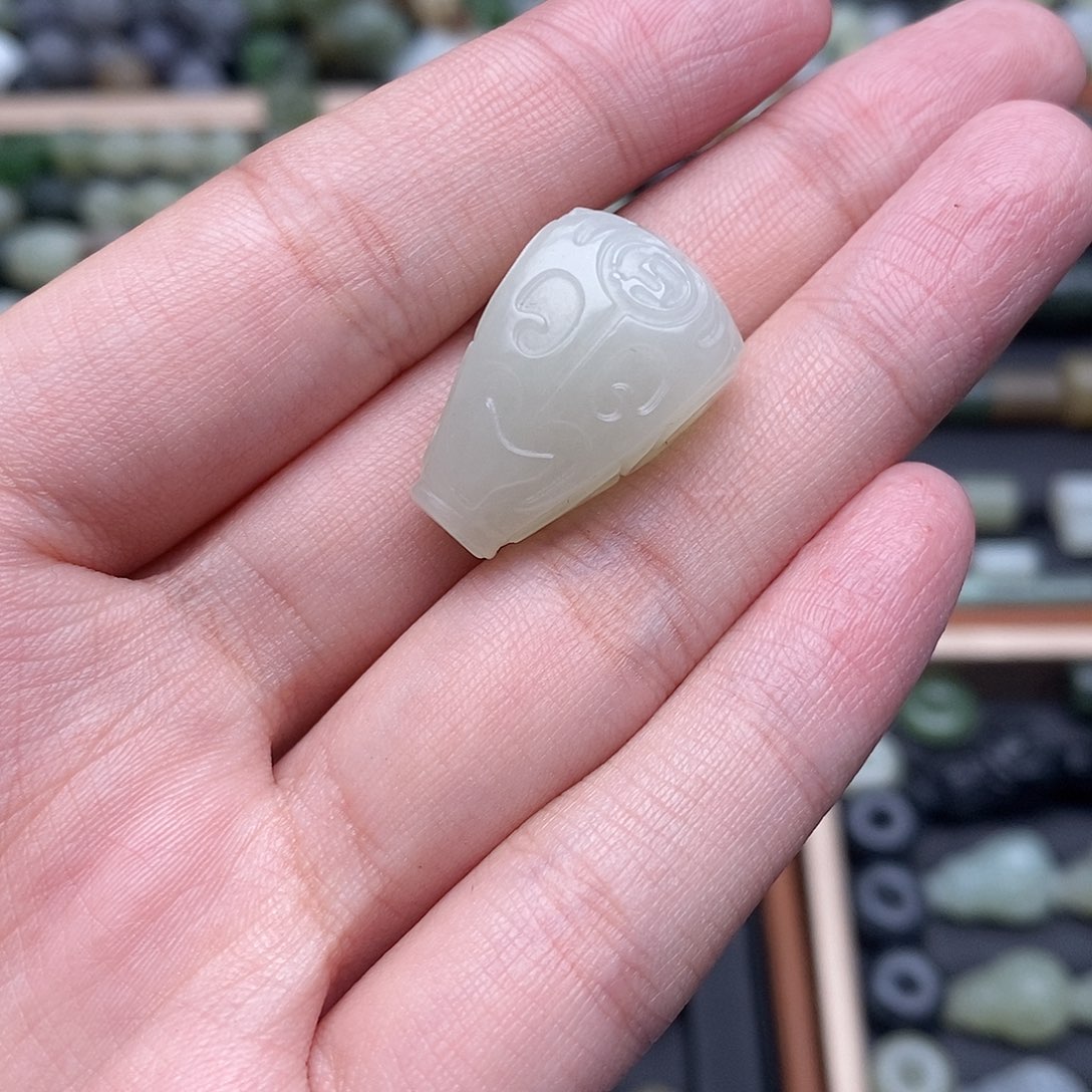 豪***哥和田玉未镶嵌珠宝半成品