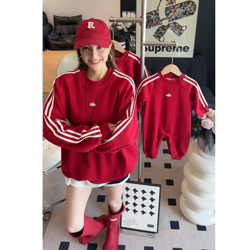 [红色字母5]运动秋冬一家三口亲子装纯棉长袖卫衣婴儿爬服连体衣