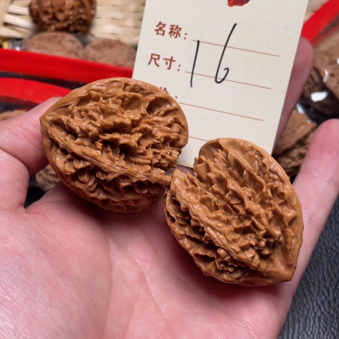 文玩核桃把件状元冠43尺16