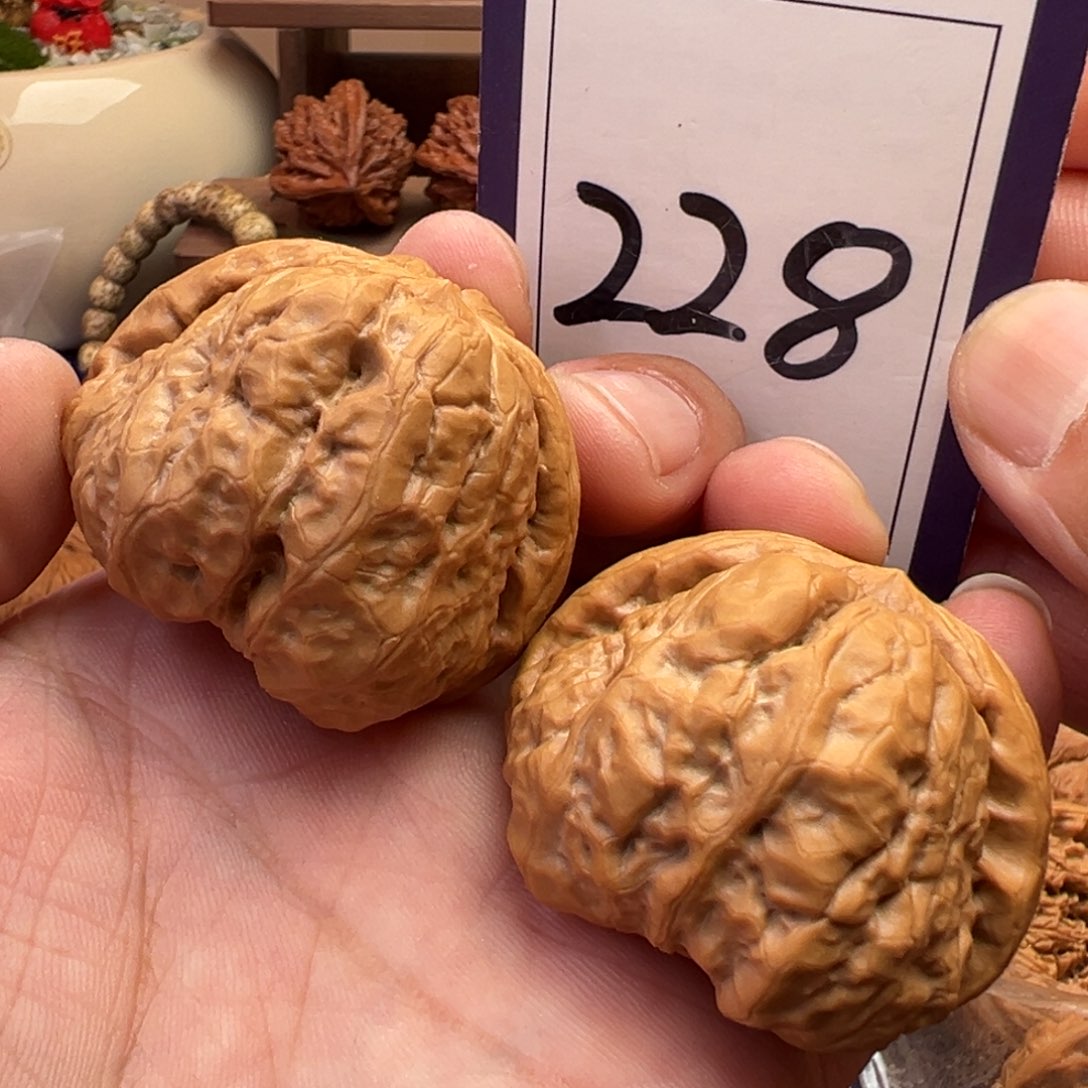 文玩核桃把件全品蛤蟆头45尺寸228号