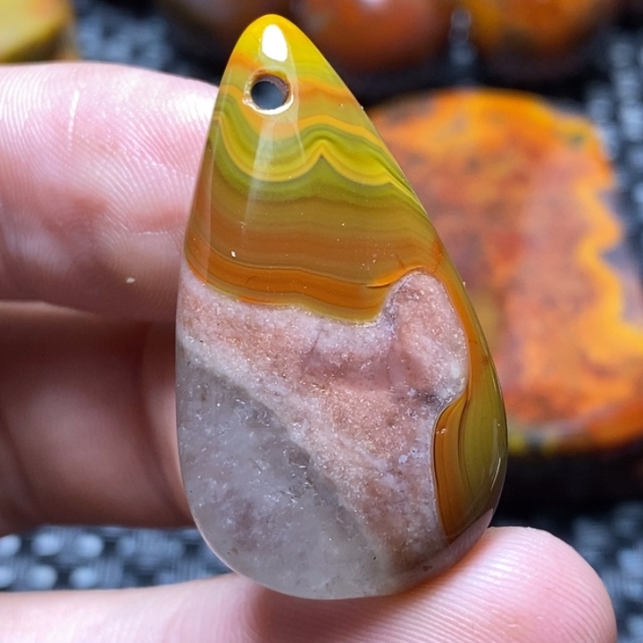 玛瑙/玉髓颈饰未镶嵌