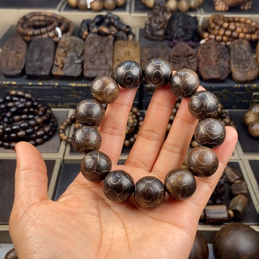 沉香手串例*越南芽庄白棋