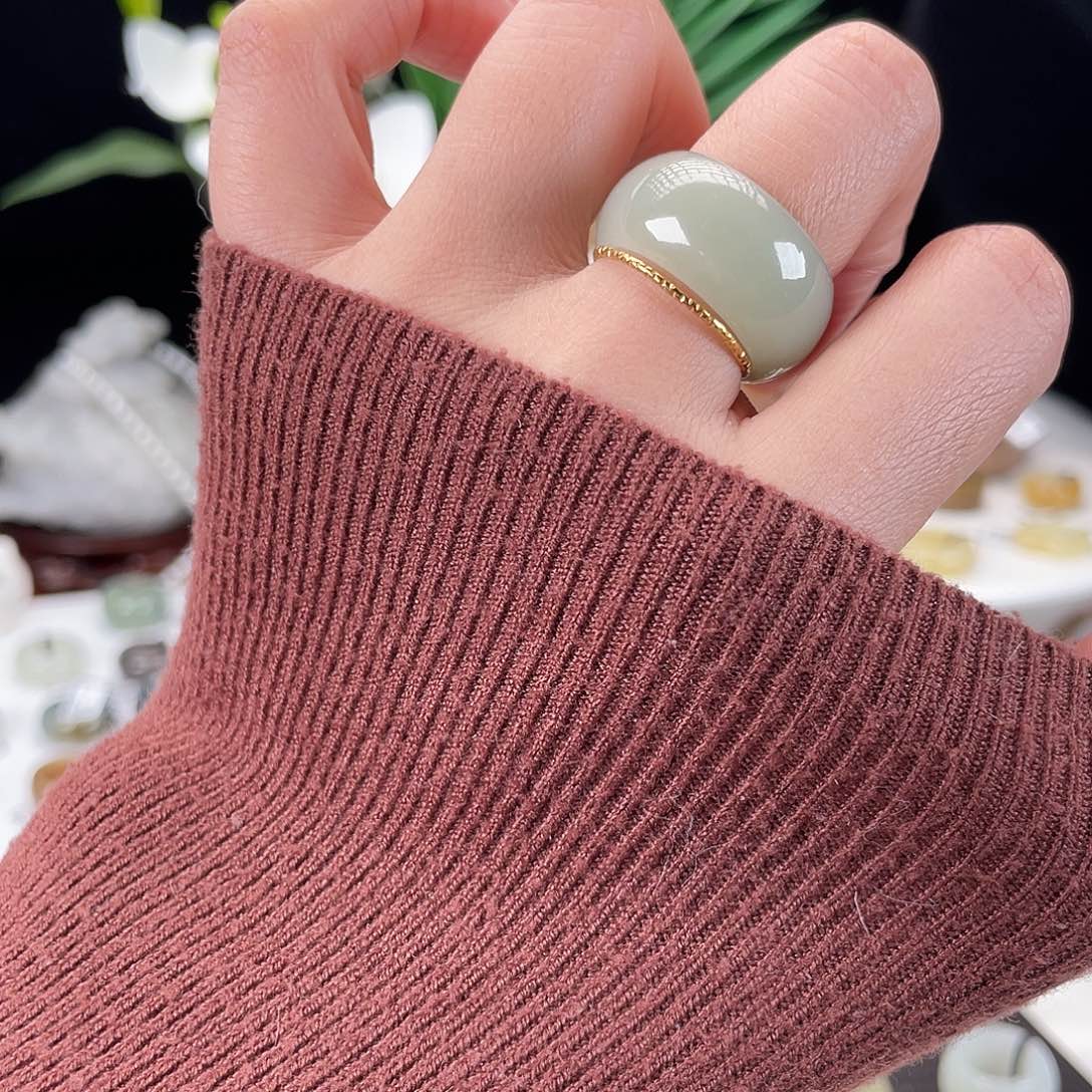 和田玉未镶嵌戒指E98奶绿墩墩17.7带24h