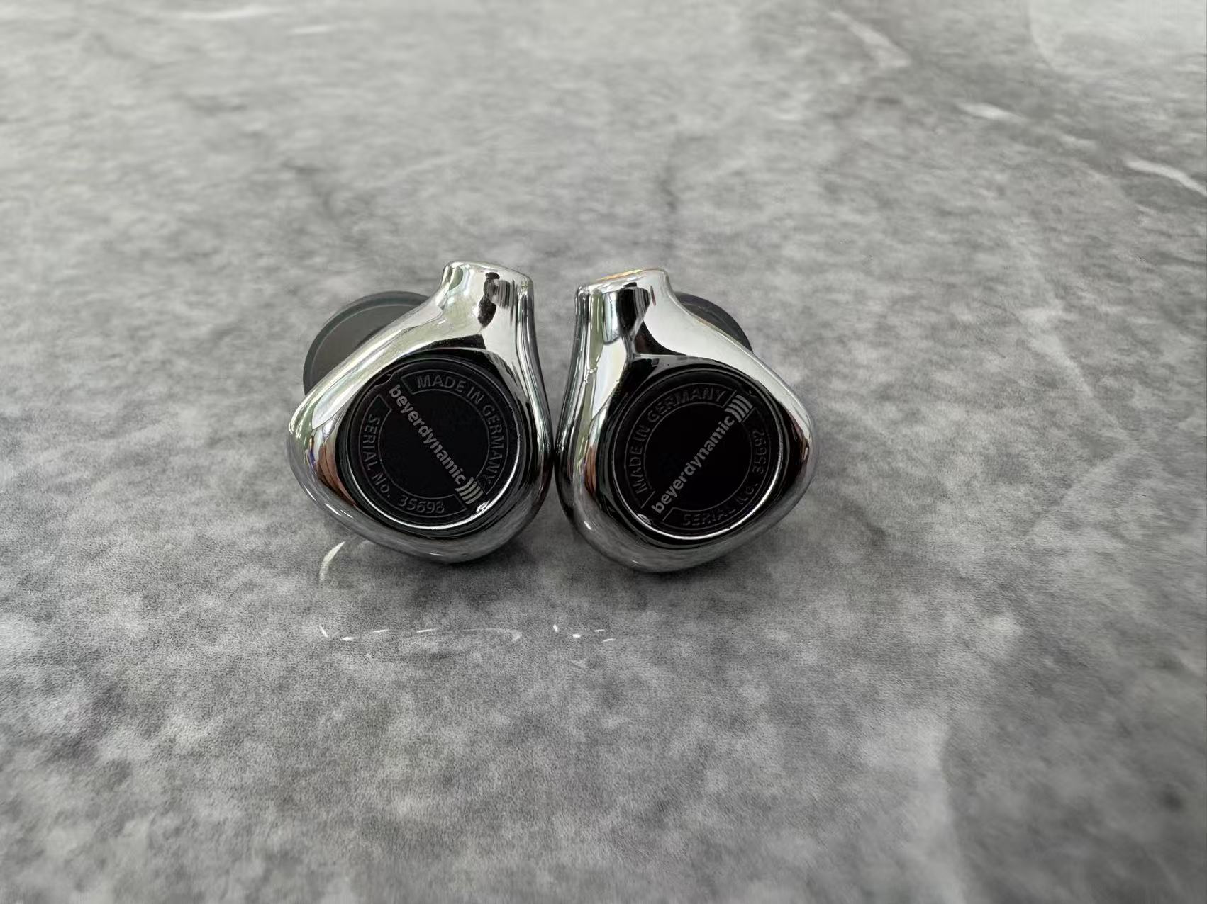 99新 beyerdynamic/拜雅 榭兰图一代HIFI插线耳机 3.5MMCXDIY