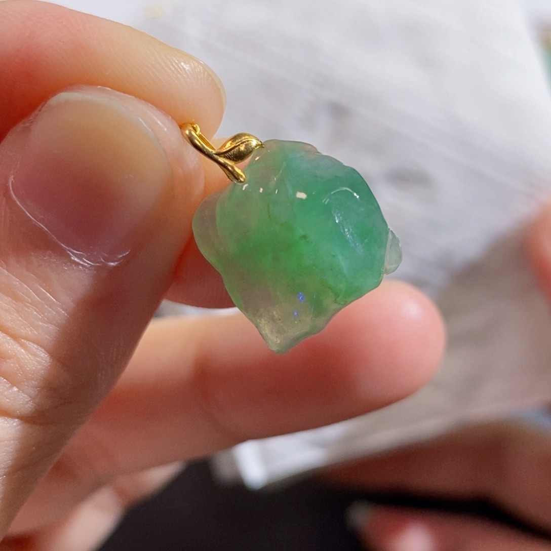 翡翠未镶嵌吊坠(不含链)