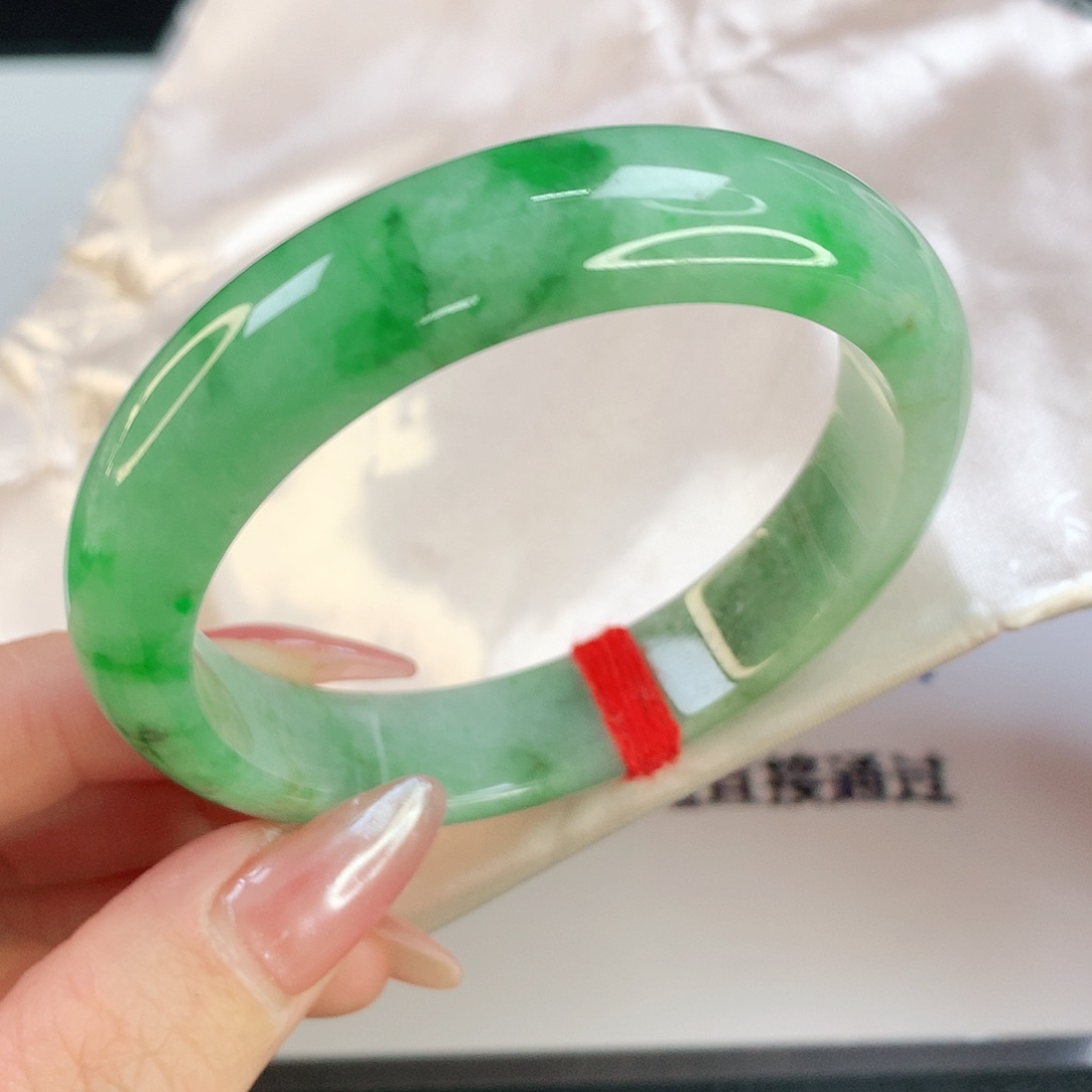 翡翠未镶嵌手镯521翡翠