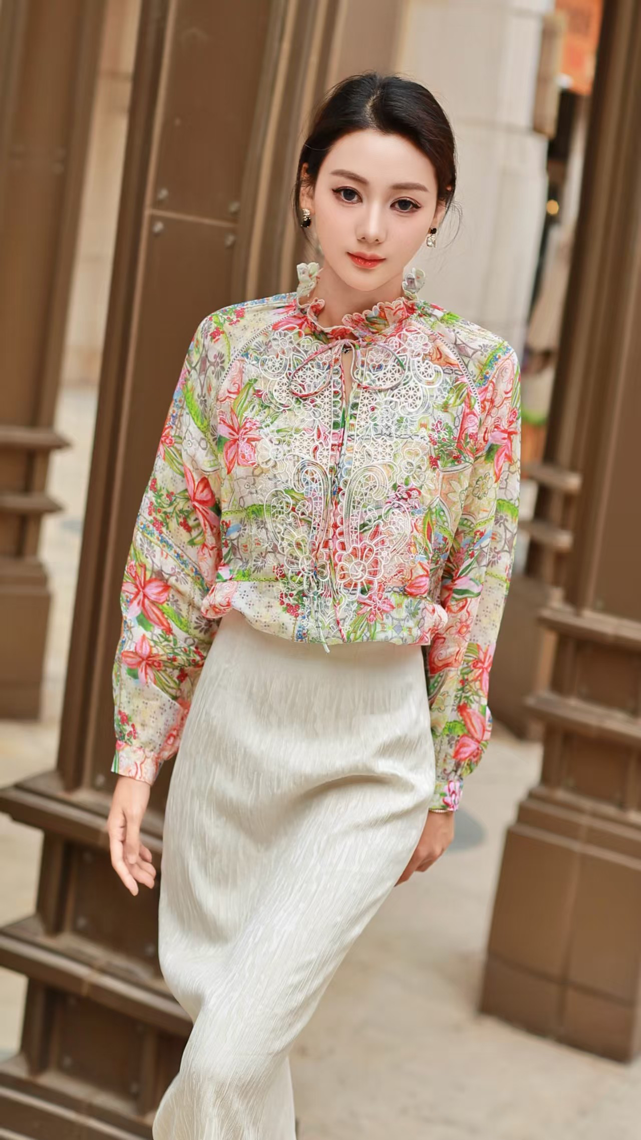 玛薇丝【花漾】苎麻印花刺绣轻奢度假风衬衫