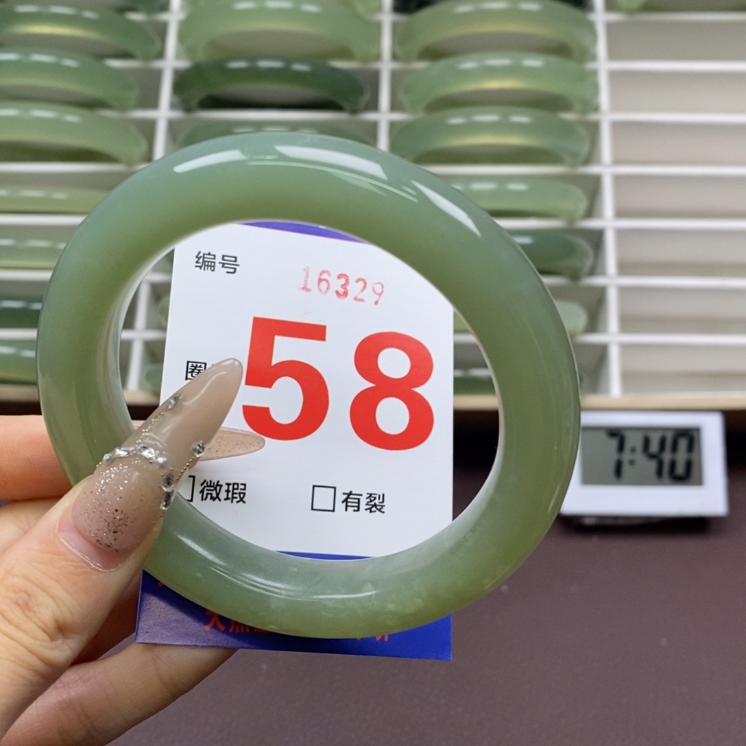 未镶嵌蛇纹石玉手镯
