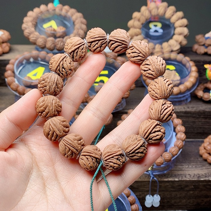 【闪购商品】文玩核桃吊坠1.9刺龙纹