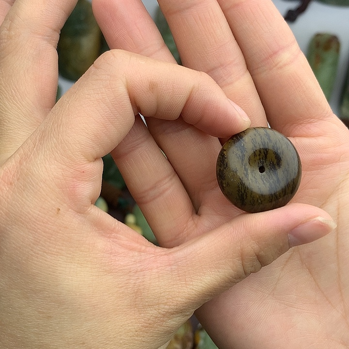 岫岩河磨玉（透闪石质玉）未镶嵌挂件