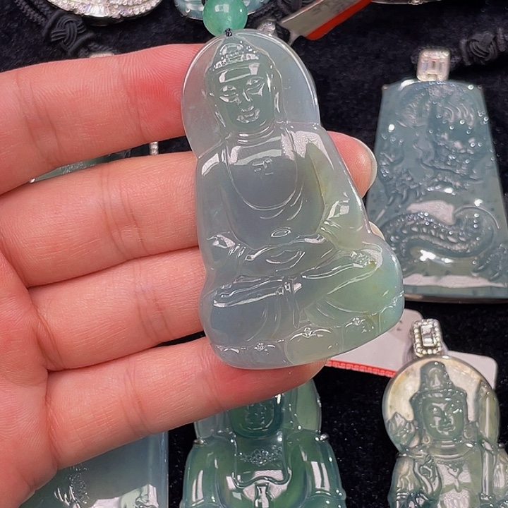 翡翠颈饰未镶嵌57，