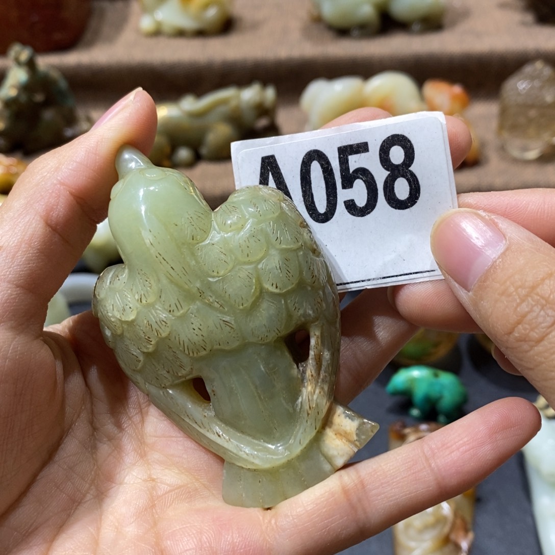 和田玉未镶嵌挂件