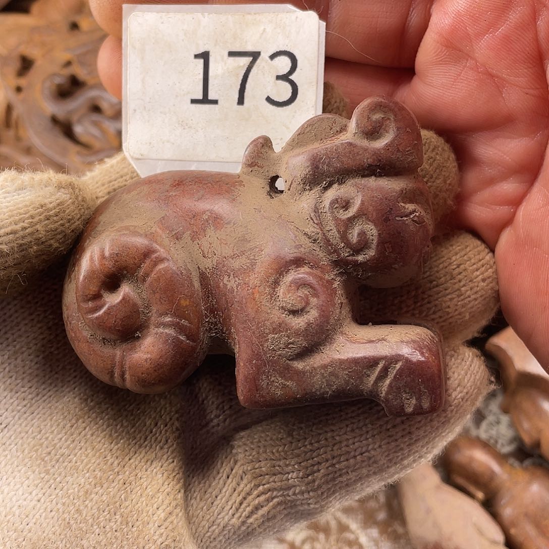 和田玉（糖玉）未镶嵌挂件