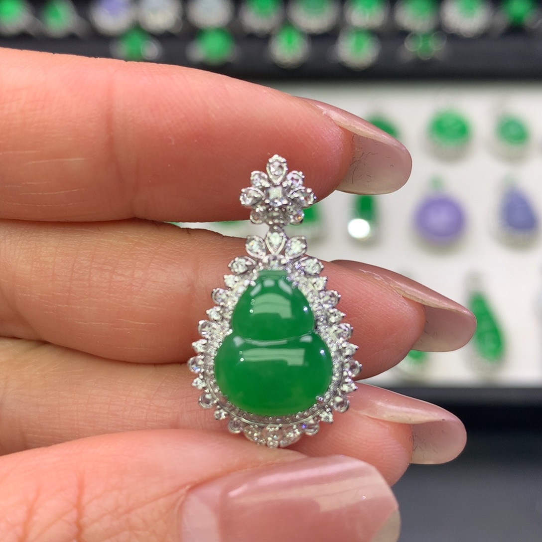 翡翠18K金镶嵌吊坠(不含链)