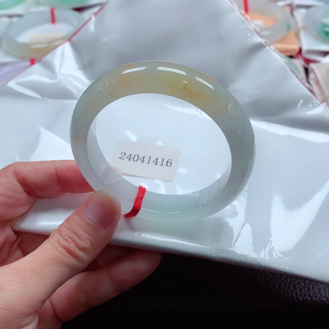 翡翠手镯未镶嵌天然A货翡翠手镯