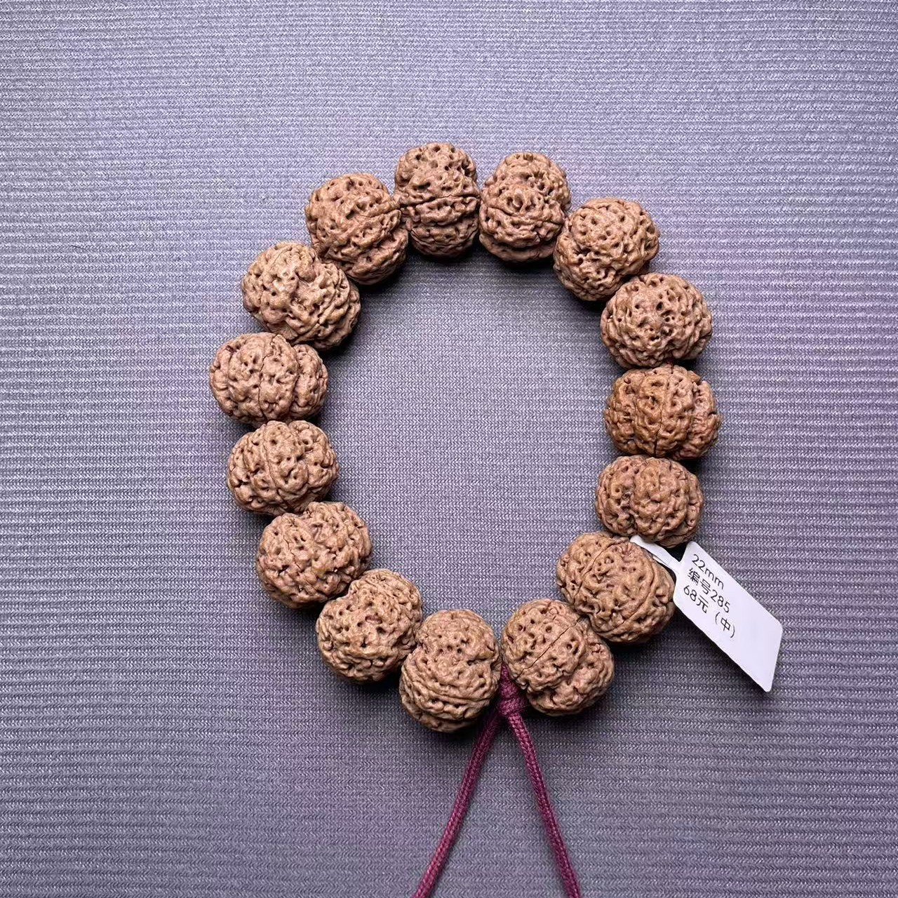 22mm原生满肉蜂窝梅花（中）编号285 金刚菩提手串