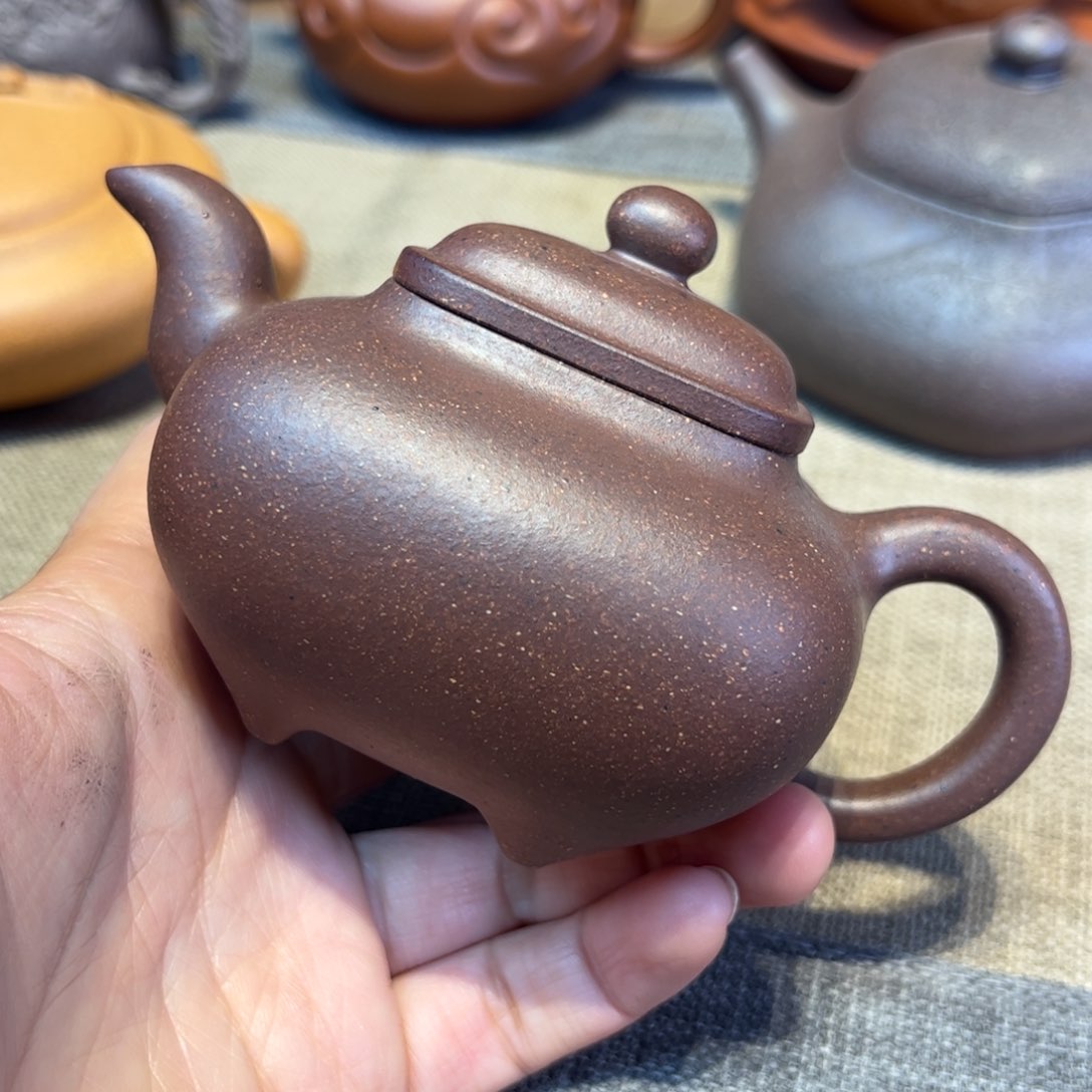 万**奏传炉，容量200毫升，岩中泥