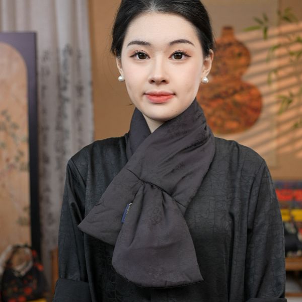 【WB 素雅黑 保暖围脖】香云冬款围脖夹棉加厚保暖女大气百搭秋冬
