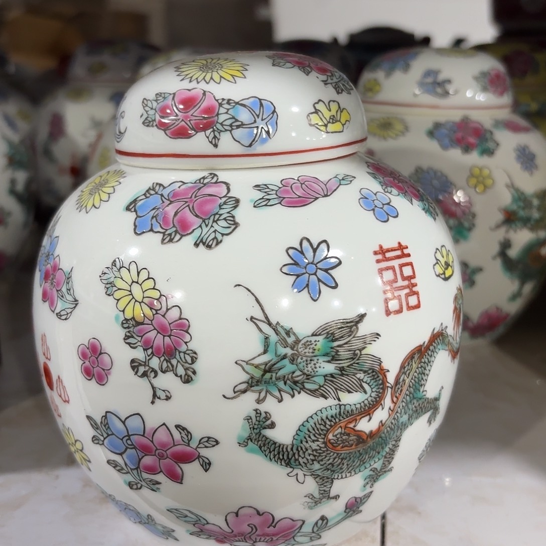景德镇现代陶瓷艺术品