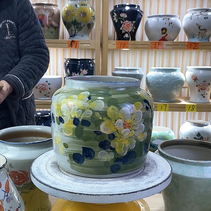 罐陶瓷付出付出陶瓷