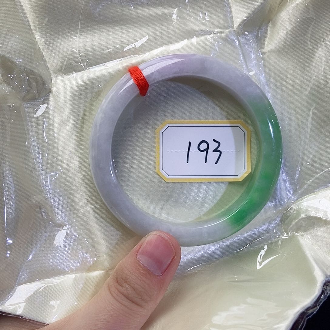 请****翡翠手镯未镶嵌手镯57