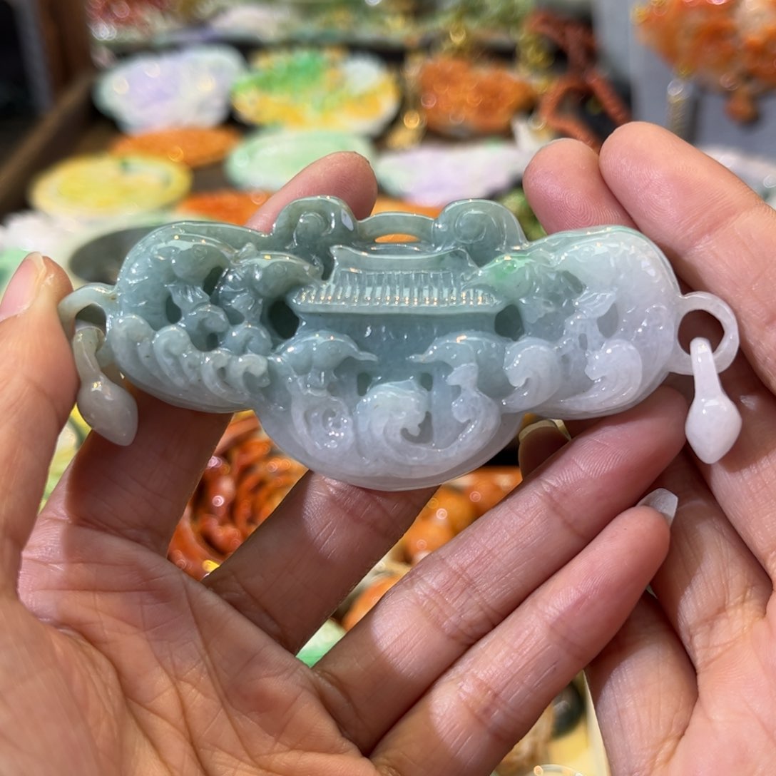 翡翠颈饰未镶嵌待编款