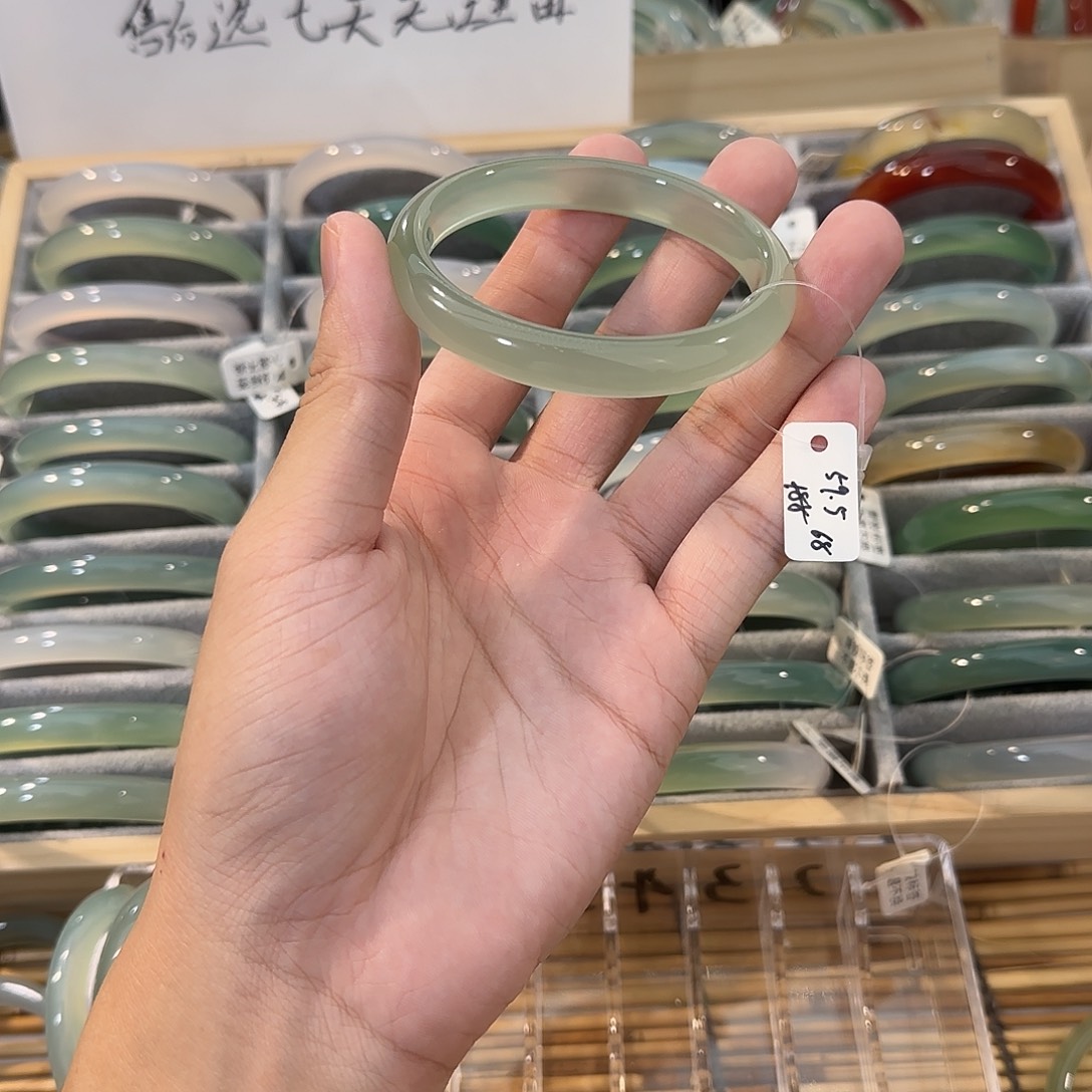 玛瑙/玉髓手镯未镶嵌圈口59.5