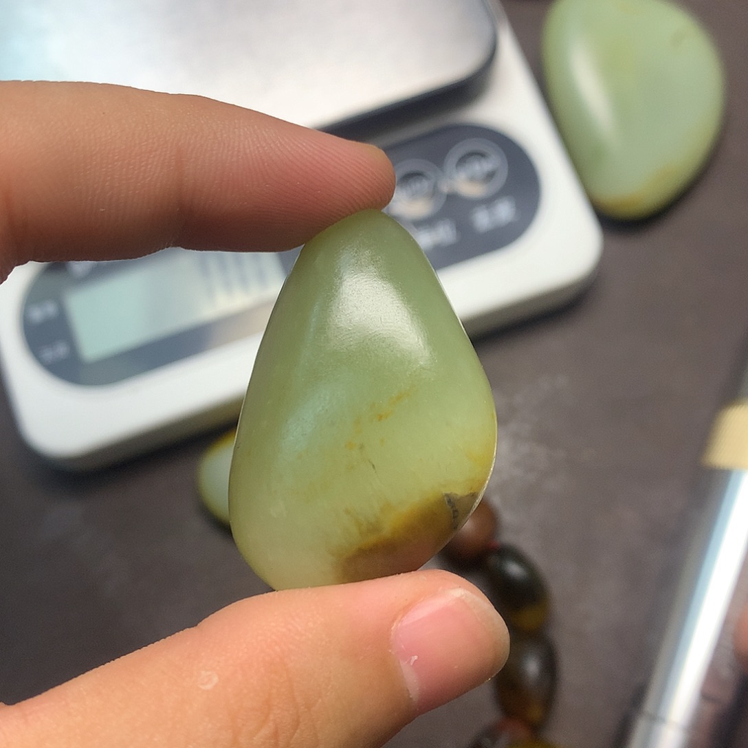 和田玉（糖玉）未镶嵌挂件