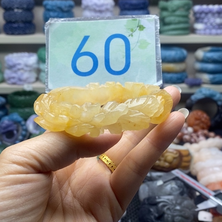 未镶嵌手镯石英岩玉
