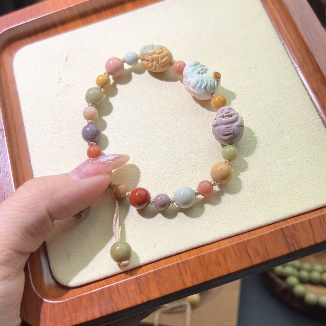 石英质玉手链未镶嵌红*