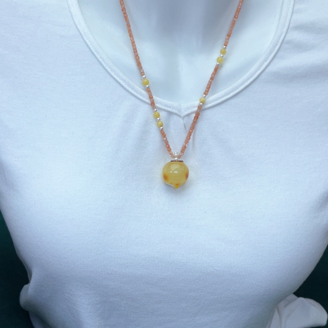 琥珀裸石未镶嵌蜜蜡