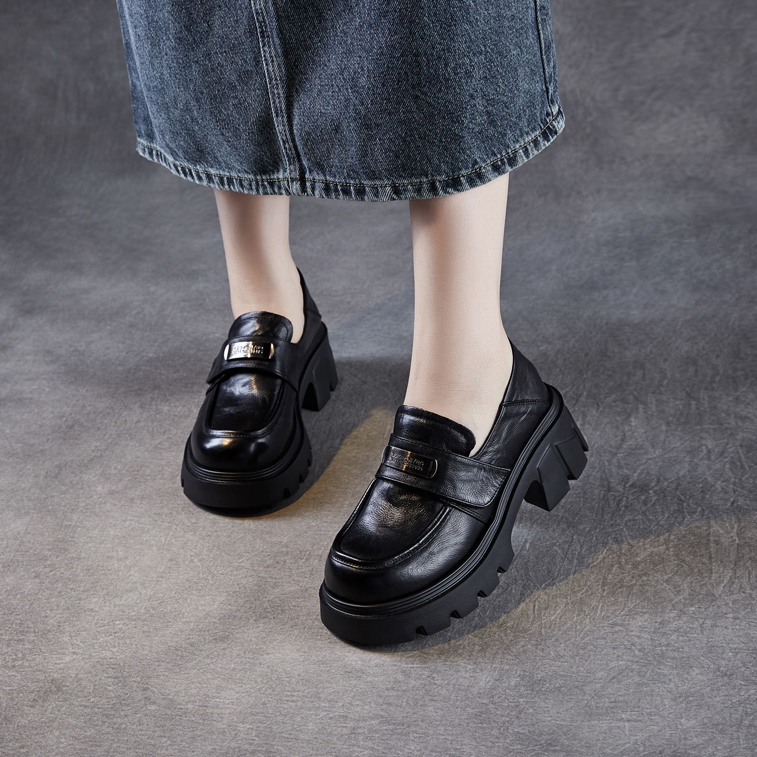 头层牛皮厚底增高秋季新款轻便透气防滑乐福鞋英伦风职场轻奢女鞋