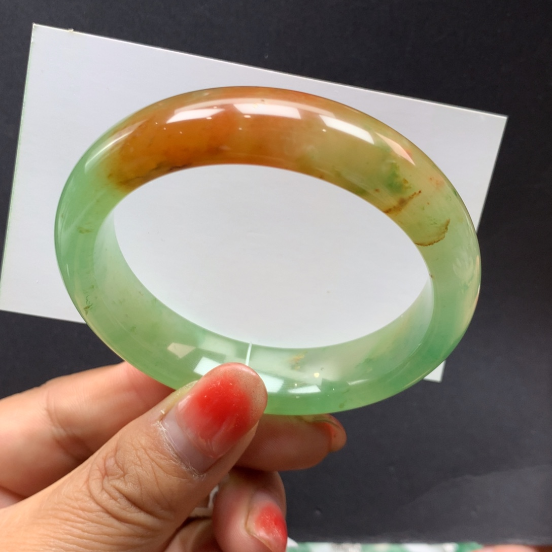 石英质玉未镶嵌手镯