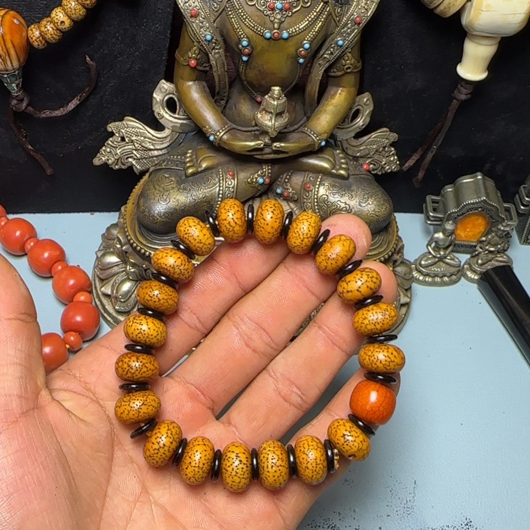 a***长格桑工艺坊直播间