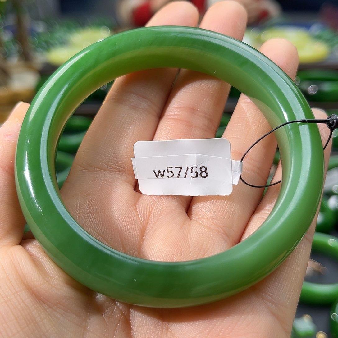 和田玉（碧玉）手镯未镶嵌