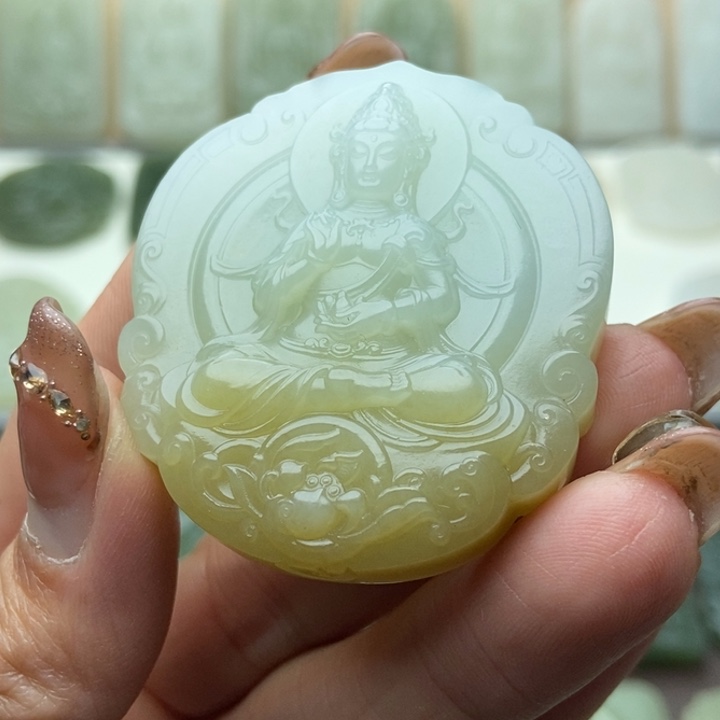 和田玉颈饰未镶嵌村***儿